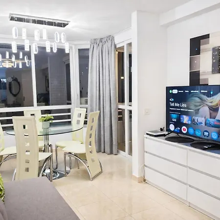 Alhambra Apartment *